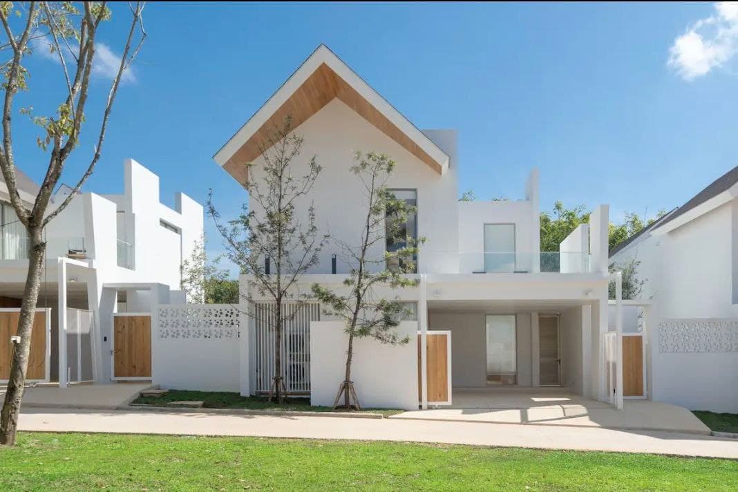 New modern villa with 3 bedrooms, Bang Tao